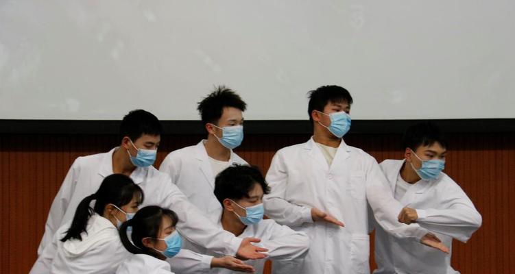 绝对演绎尹思源（尹思源在游戏中的绝对演绎技能展现了怎样的魅力）