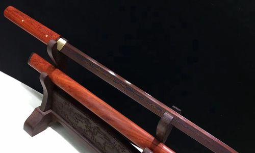 哪些武侠手游使用唐刀作为武器？
