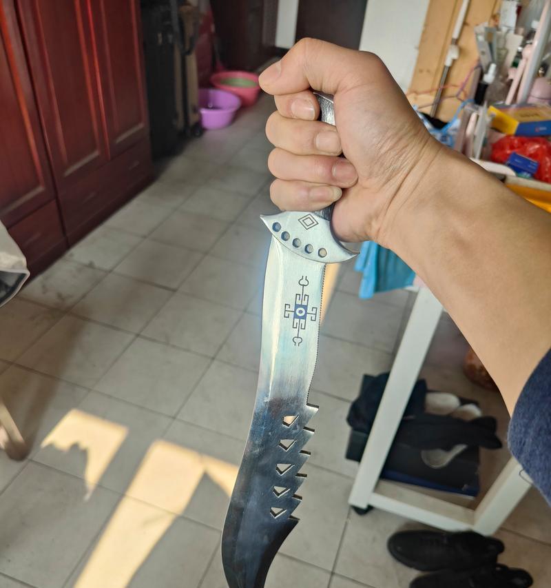 遮阳帽在反恐精英ol中的使用方法是什么？