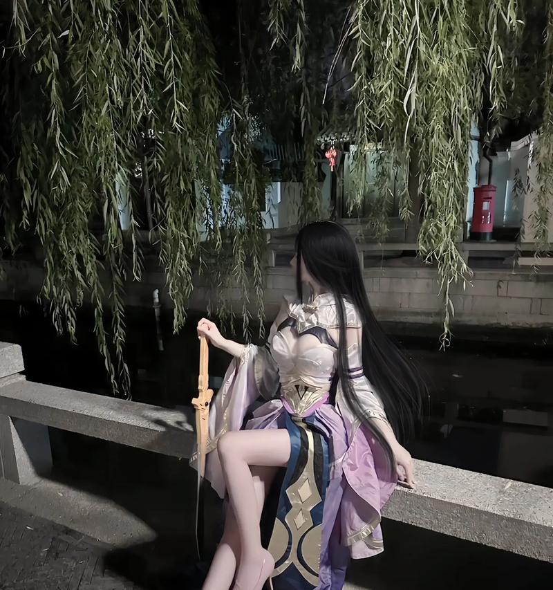 王者荣耀中露娜的发育策略是什么？
