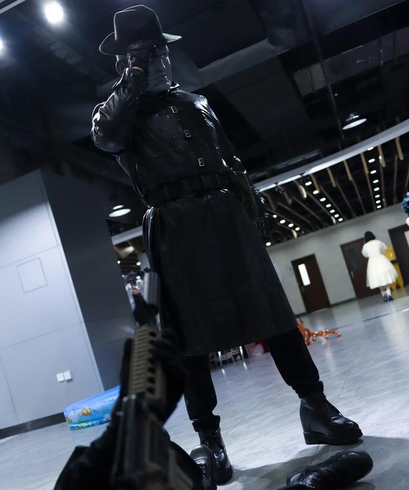 生化危机2中触手暴君的打法是什么？